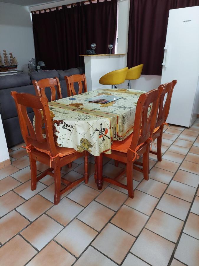 Mabouya Apartment Ле Вауклин Екстериор снимка