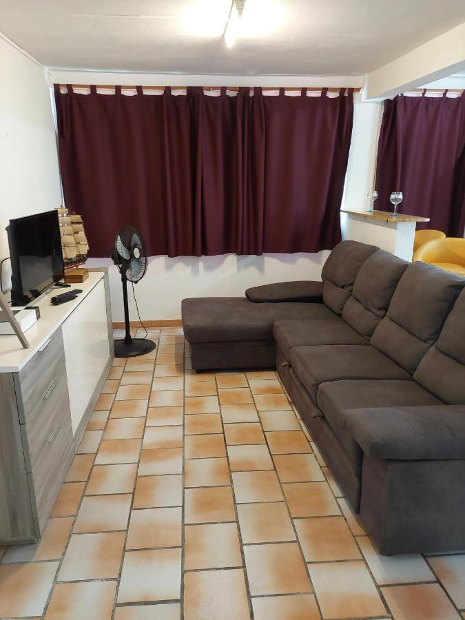 Mabouya Apartment Ле Вауклин Екстериор снимка